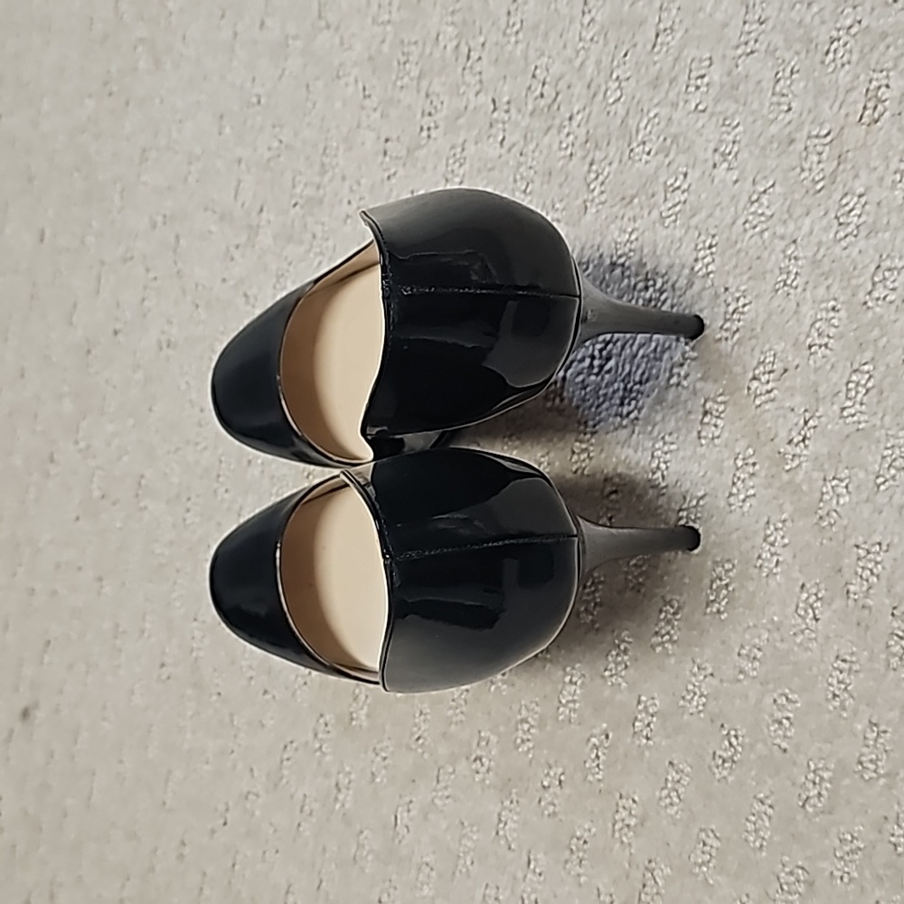 Shoes - Picture 3 of 4
